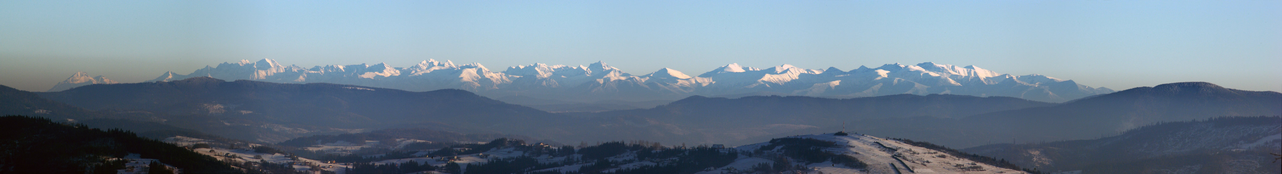 Tatry-z-bahence-panorama.jpg